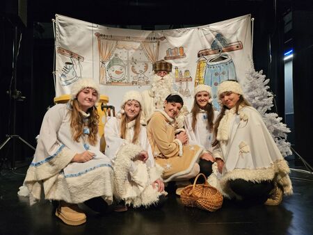 dedek Mraz na Mirni, dec 2025, foto JSKD OI Trebnje (3)